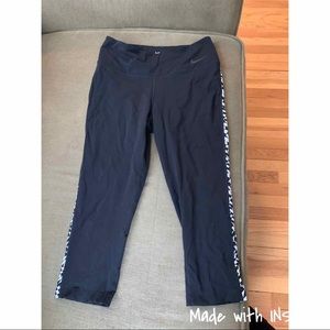 Nike Dry Fit Capri workout leggings